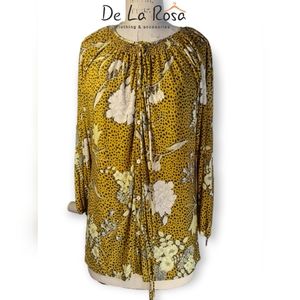 ✨ CLEARANCE SALE ✨ NWT Melissa Masse Button Down Blouse Size Medium